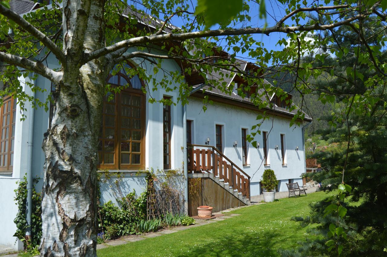 Motel Gombas Экстерьер фото